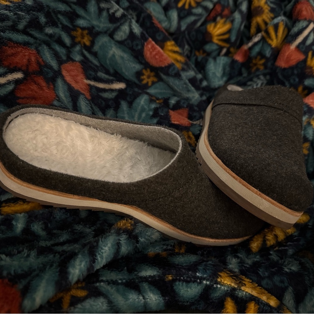 Merrell Women’s Juno Gray Wool Slip-on Shoes - Picture 3 of 6